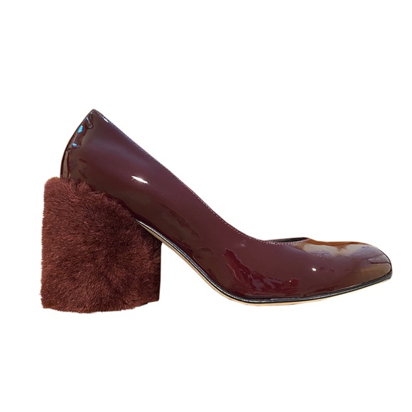 Burgundy Gloss Leather Shoes with Fur Heel Decor - Picture 1 of 3
